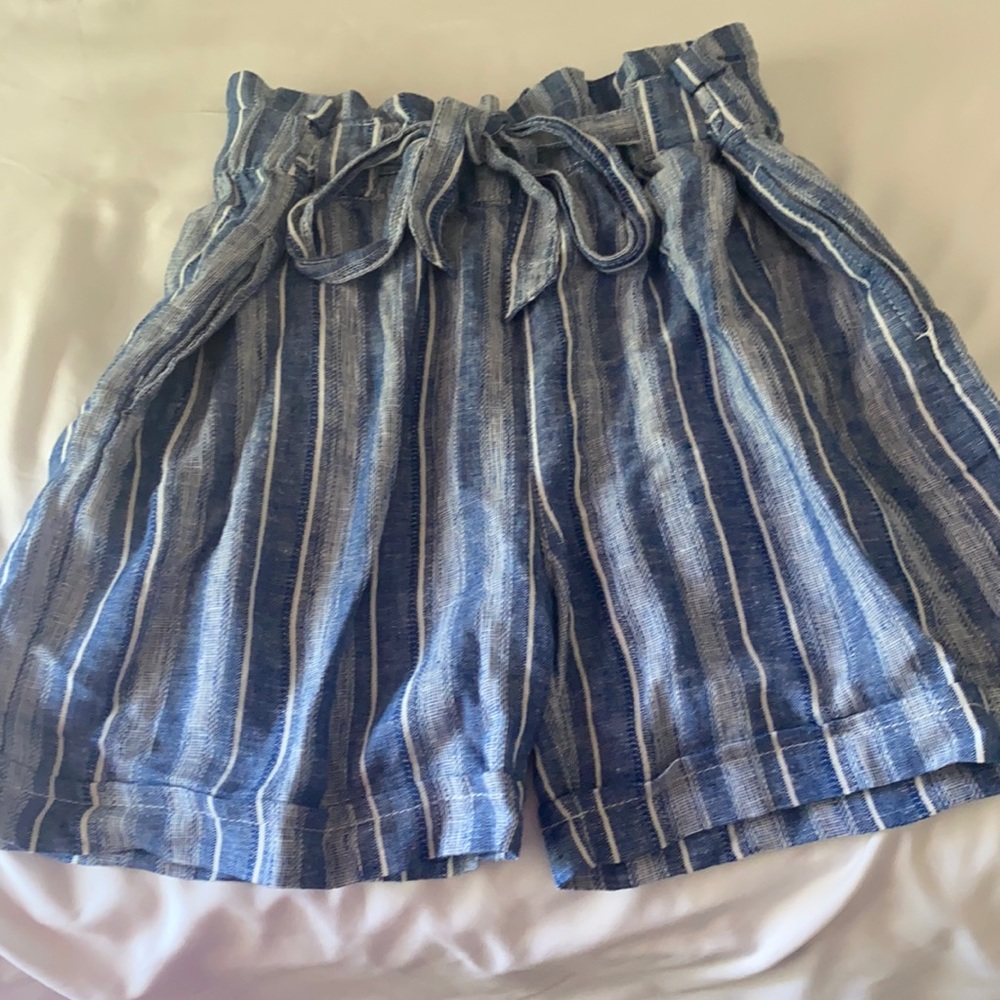 Beautiful shorts Brand new